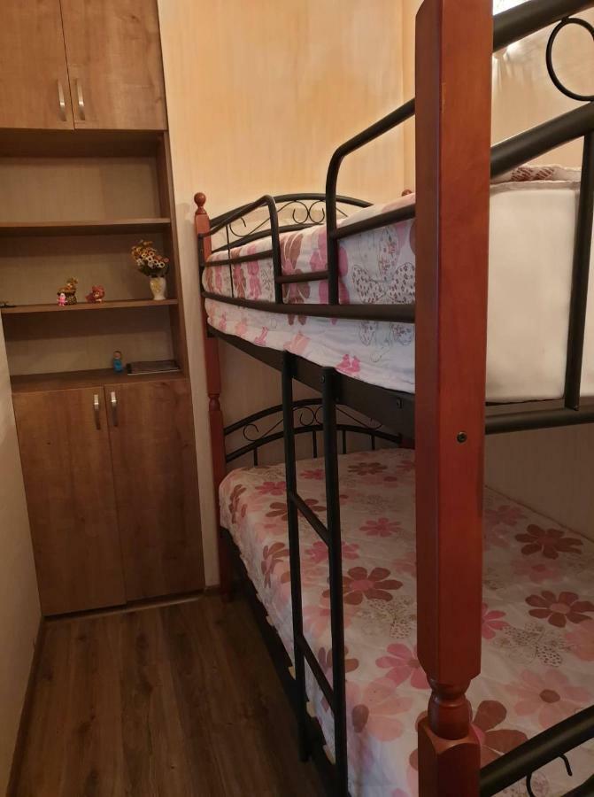 Lia'S Apartment In Orbi 巴统 外观 照片